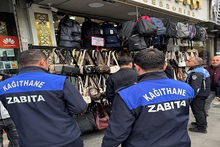 KÂĞITHANE’DE KALDIRIM İŞGALLERİNE SIKI DENETİM